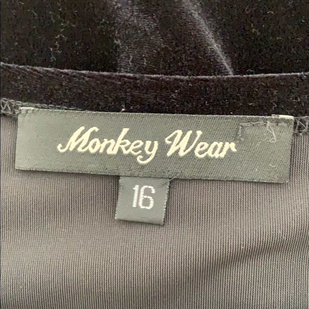 Monkey Wear Top - Picture 7 of 7